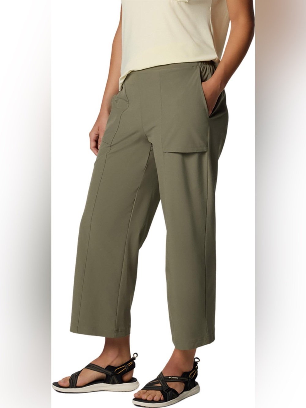 Columbia Boundless Beauty II Wide Capri Army Green Breathable Ventilated Stretch